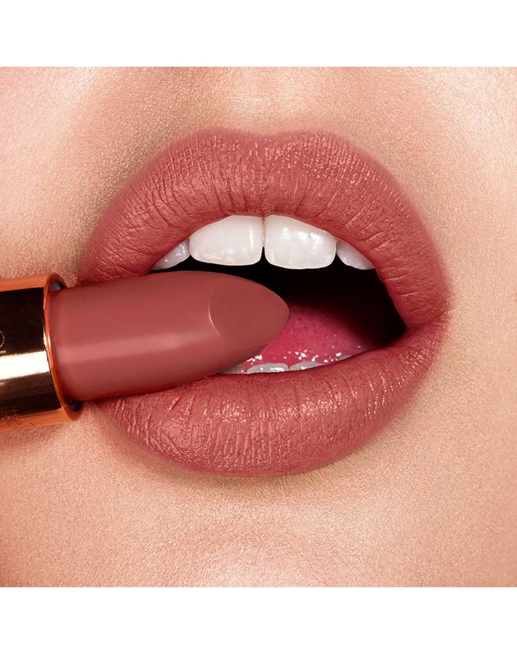 American Sweetheart Tawny Pink Lipstick Charlotte Tilbury